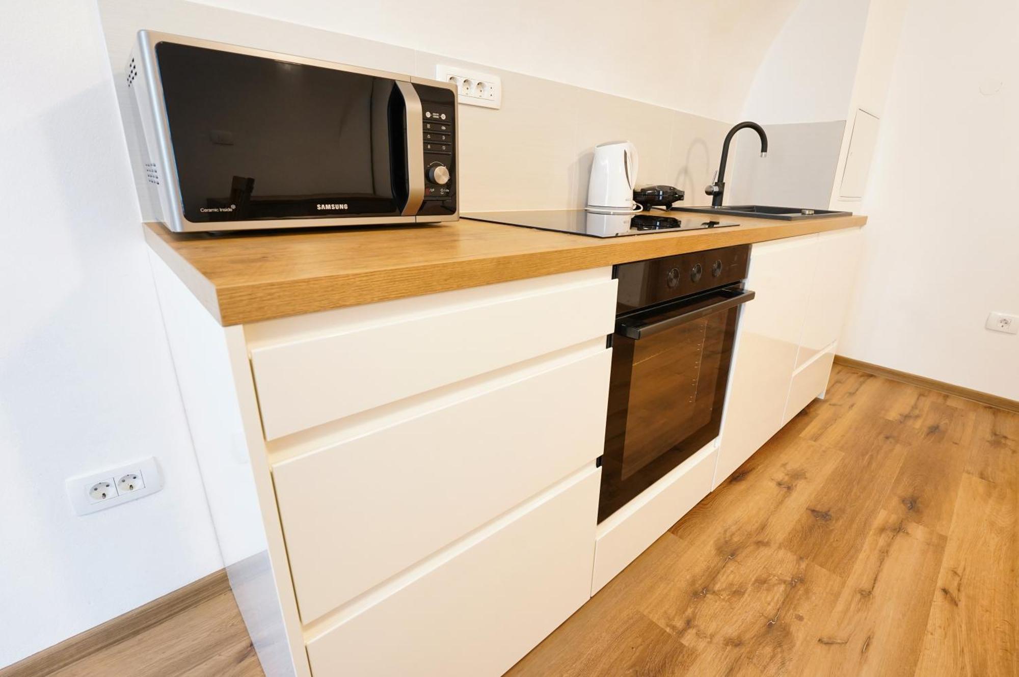 Apartment Metro 7